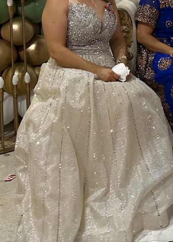 Beyaz Parıltılı Straplez Uzun Gelinlik - Görsel 2