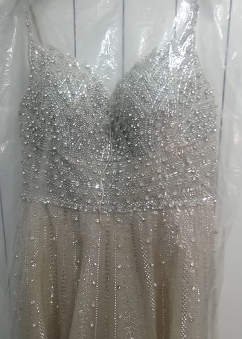 Beyaz Parıltılı Straplez Uzun Gelinlik - Görsel 4