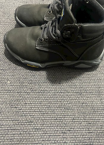 Sokak Stili Siyah Kadın Lastik Bot - Görsel 2