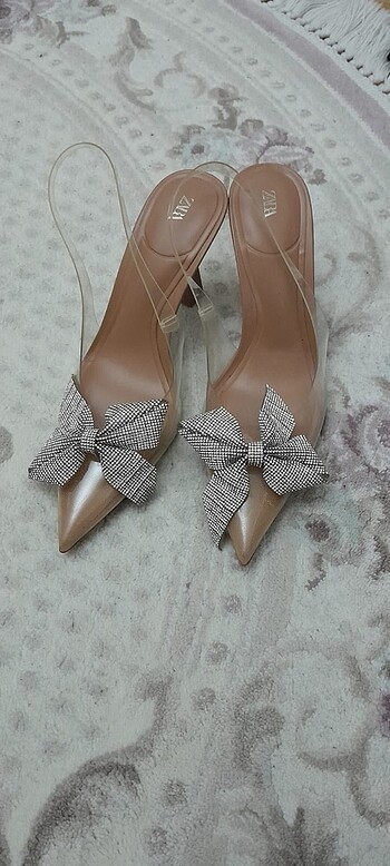 ZARA ŞEFFAF STİLETTO