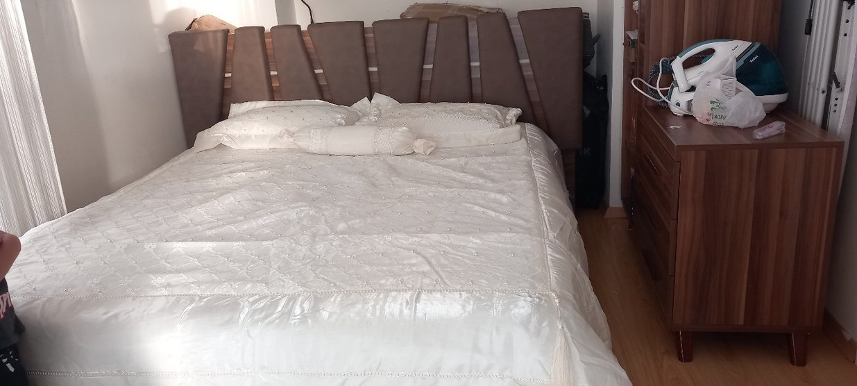 inci boncuklu krem rengi yatak örtüsü - Görsel 2