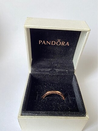 Pandora Yüzük