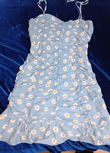 l Beden Çiçekli ince askı eteği fırfırlı mini elbise