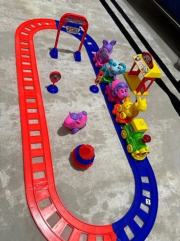 Oyuncak tren seti