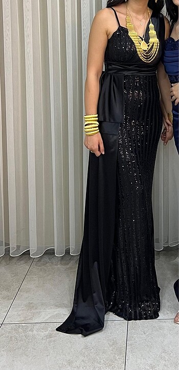 Siyah uzun abiye