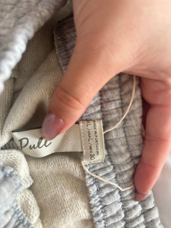 Etiketi var aslında ama bulamadım hiç giyilmedi - Görsel 2