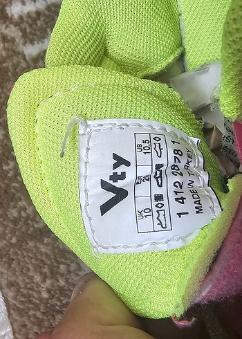 Flo Ayakkabı Kız Çocuk Pembe Cırt Cırtlı Spor Ayakkabı