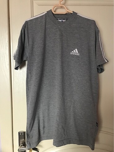 Adidas unisex tişört