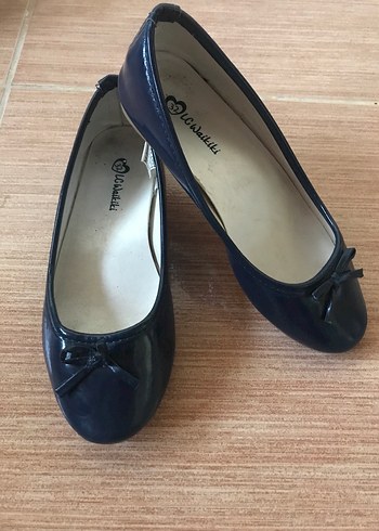 Kız Çocuk Lacivert Rugan Babet - Görsel 2