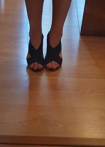 Siyah Minimalist Stiletto Rugan Topuklu Kadın Ayakkabı