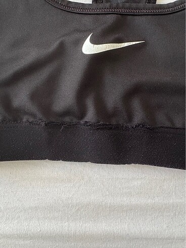 s Beden Nike Sporcu Sütyeni