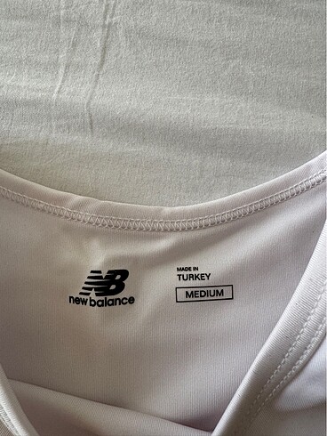 m Beden New Balance Üst