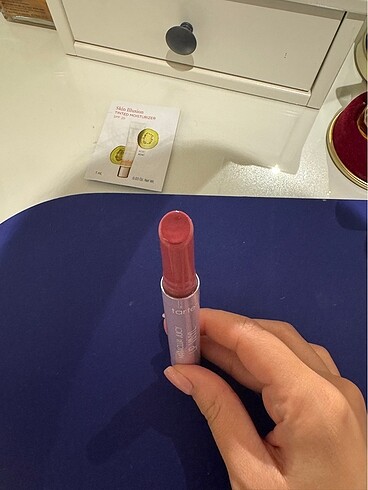 Beden Tarte Lip Gloss
