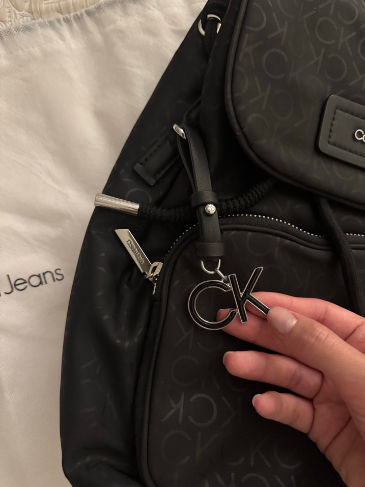 Calvin Klein Siyah Kadın Sırt Çantası - Görsel 3
