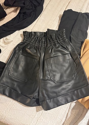 xs Beden Zara Şort