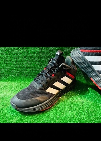 Orijinal adidas