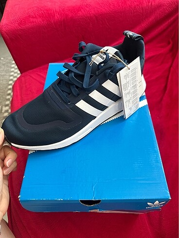 Adidas Spor ayakkabı
