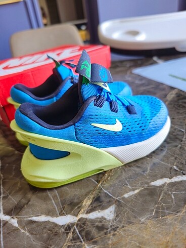 24 Beden nike air max spor ayakkabı erkek çocuk 23.5 numara