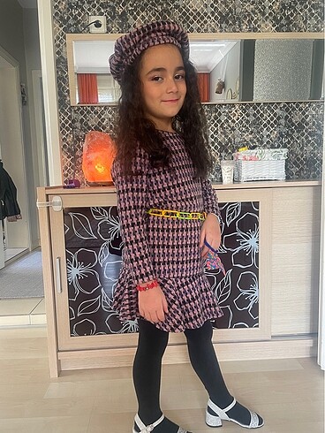 Kışlık elbise ve şapkası