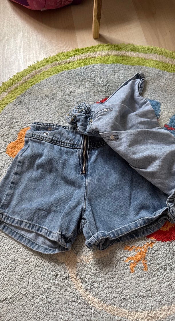 Yandan kapaklı etek görünümlü kot şort - Görsel 3