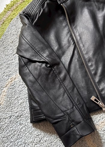 Kız çocuk deri çeket - Görsel 4