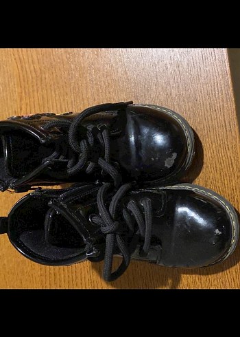 Kız Çocuk Siyah Rugan Bot Minnie Nakışlı - Görsel 3