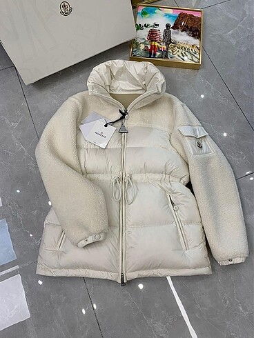 Moncler İthal Kaz Tüyü Mont