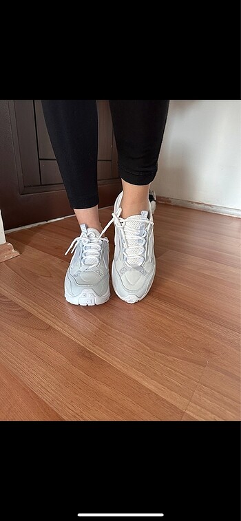 37 Beden beyaz Renk Nıke sneakers