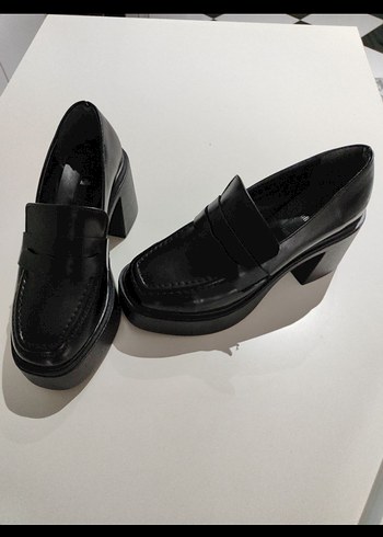 Siyah Tokalı Kadın Topuklu Loafer - Görsel 2