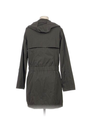40 Beden Sarar Trenchcoat %70 İndirimli.