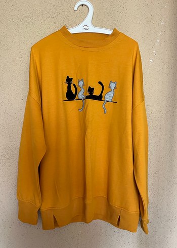 Sarı Baskılı Kadın Sweatshirt