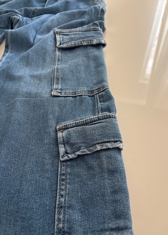 Zara marka çocuk pantolonu - Görsel 3