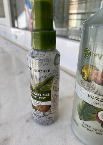 Beden Yves Rocher Hindistan Cevizi Vücut Speyi ve Losyonu