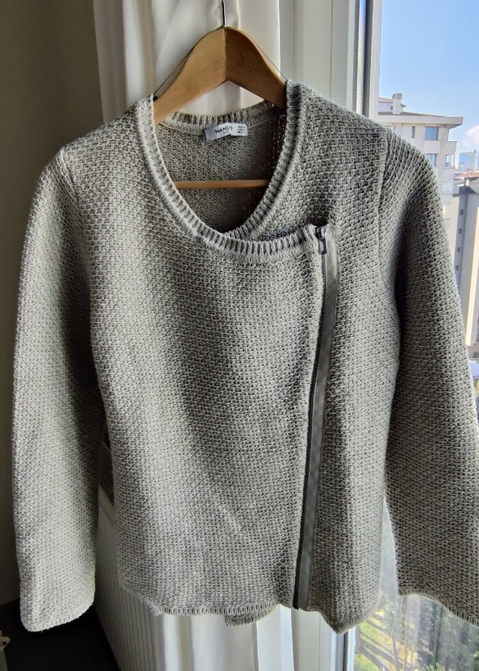 Mango Bej Kısa Asimetrik Kesim Örme Ceket - Görsel 2