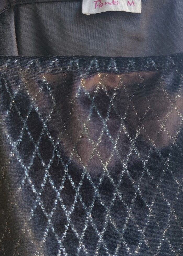 Pebti Siyah Kadife Simli Crop Üst - Görsel 3