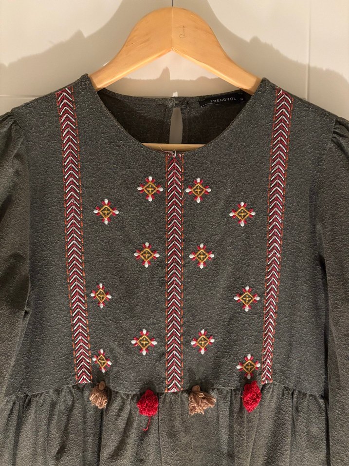 Trendyol&Milla Koyu Yeşil Nakışlı Eln
se - Görsel 3