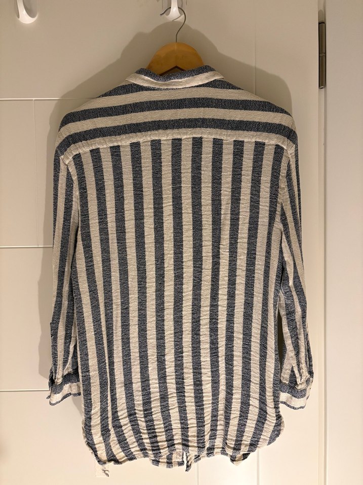 Mango Gri Beyaz Çizgili Salaş Gömlek - Görsel 2