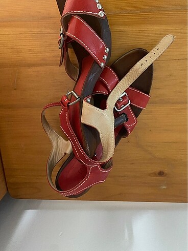 Roberto Cavalli Kırmızı tahta topuk sandalet ????
