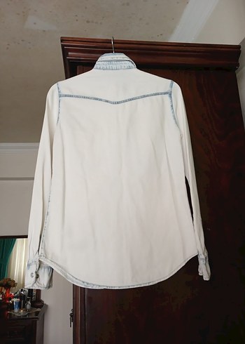 Düğmeli buz mavisi  Denim Kadın Gömlek - Görsel 3