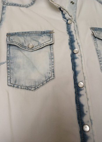 Düğmeli buz mavisi  Denim Kadın Gömlek - Görsel 4