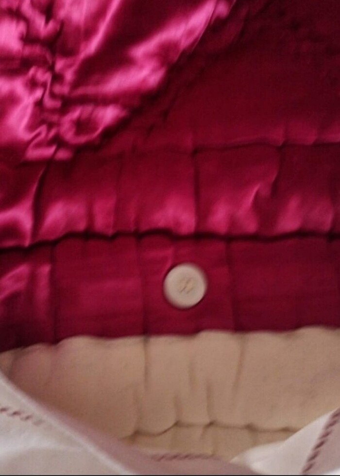 Bordo saten yorgan - Görsel 3