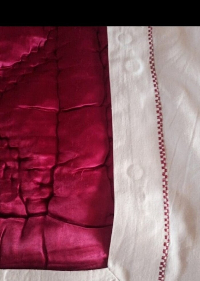 Bordo saten yorgan - Görsel 4