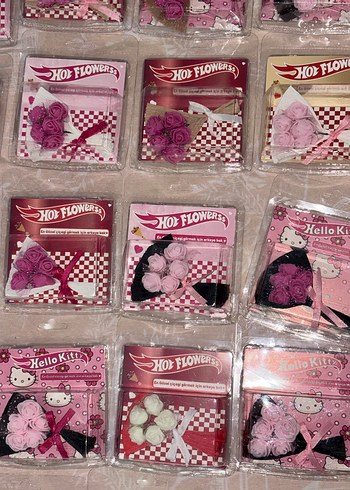 Hello Kitty Aynalı Hotflowers - Görsel 6
