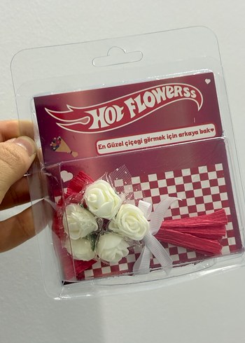 Hello Kitty Aynalı Hotflowers - Görsel 2