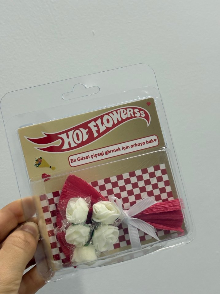 Hello Kitty Aynalı Hotflowers - Görsel 4