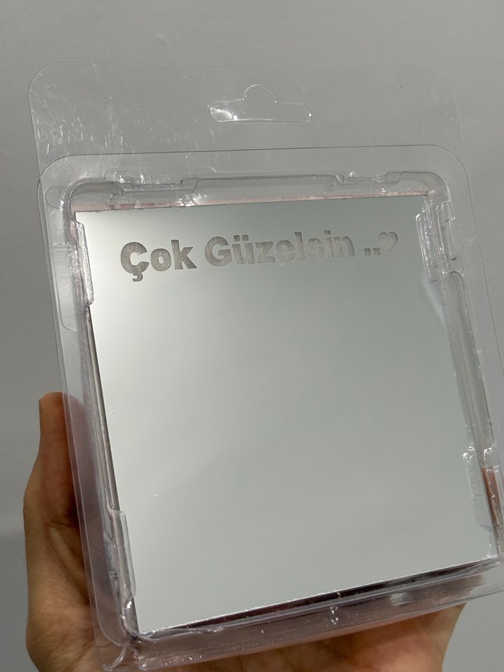 Hello Kitty Aynalı Hotflowers - Görsel 5