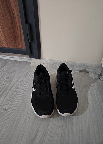 Nike Siyah Beyaz Spor Ayakkabı - Görsel 2