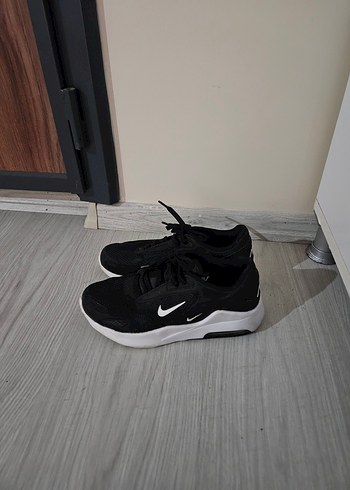 Nike Siyah Beyaz Spor Ayakkabı - Görsel 3