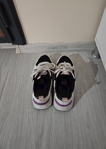 Lacivert ve Pastel Mor Bağcıklı Platform Spor Ayakkabı - Görsel 2