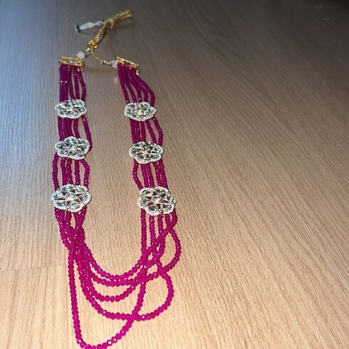  Beden hint takısı